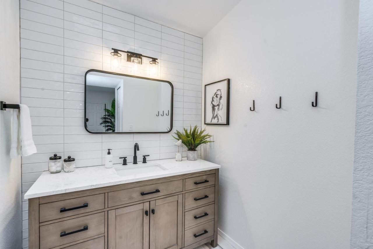 New! Modern • Family Friendly • The Desert Nest Sierra Vista Exteriör bild